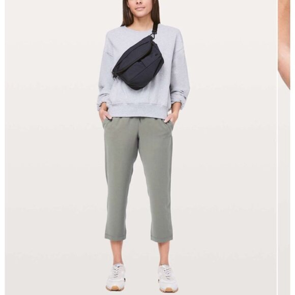 Lululemon On The Fly crop 23”, Gray Sage, Size 4 - Picture 1 of 9